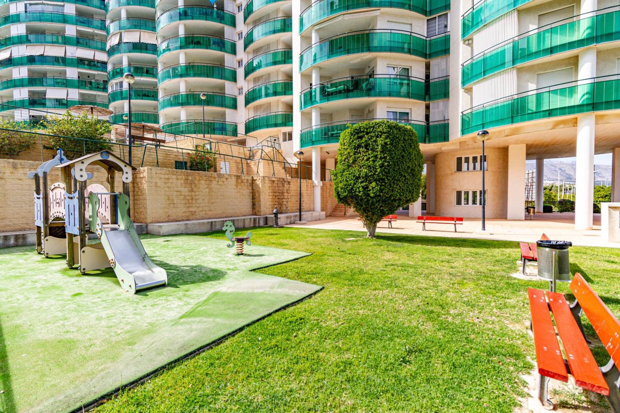 Apartment Vilapark With Pool, Free Parking, Terrace, Beach 베니돔 외부 사진