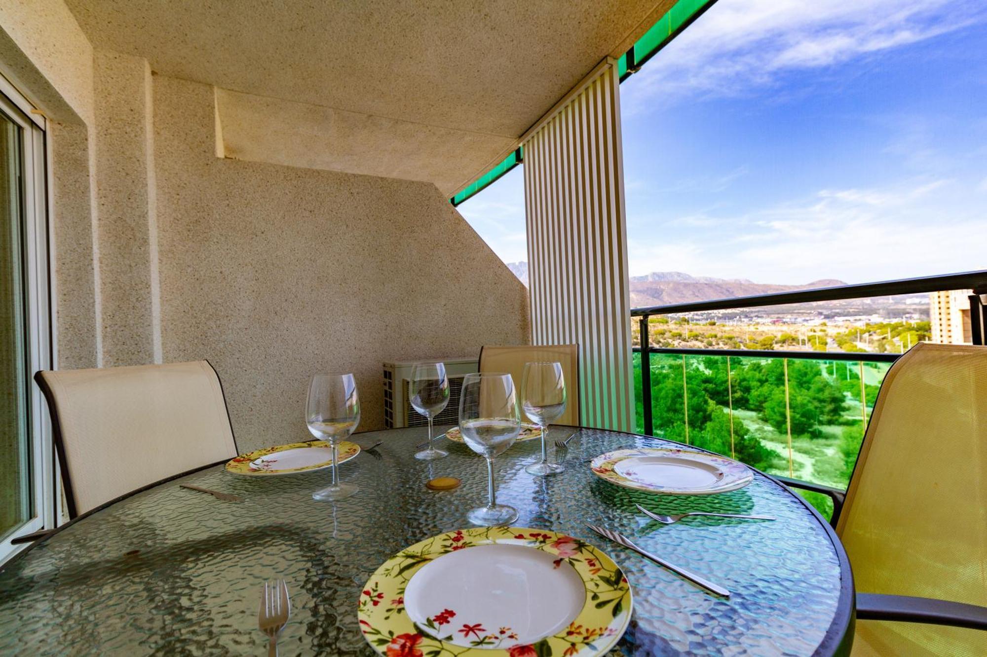 Apartment Vilapark With Pool, Free Parking, Terrace, Beach 베니돔 외부 사진